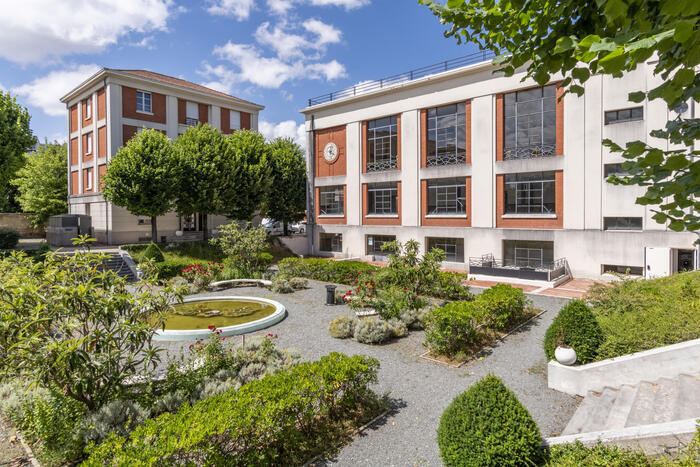 Saint-Genès quartier mixte, Maison Saint-Louis-Beaulieu, Bordeaux