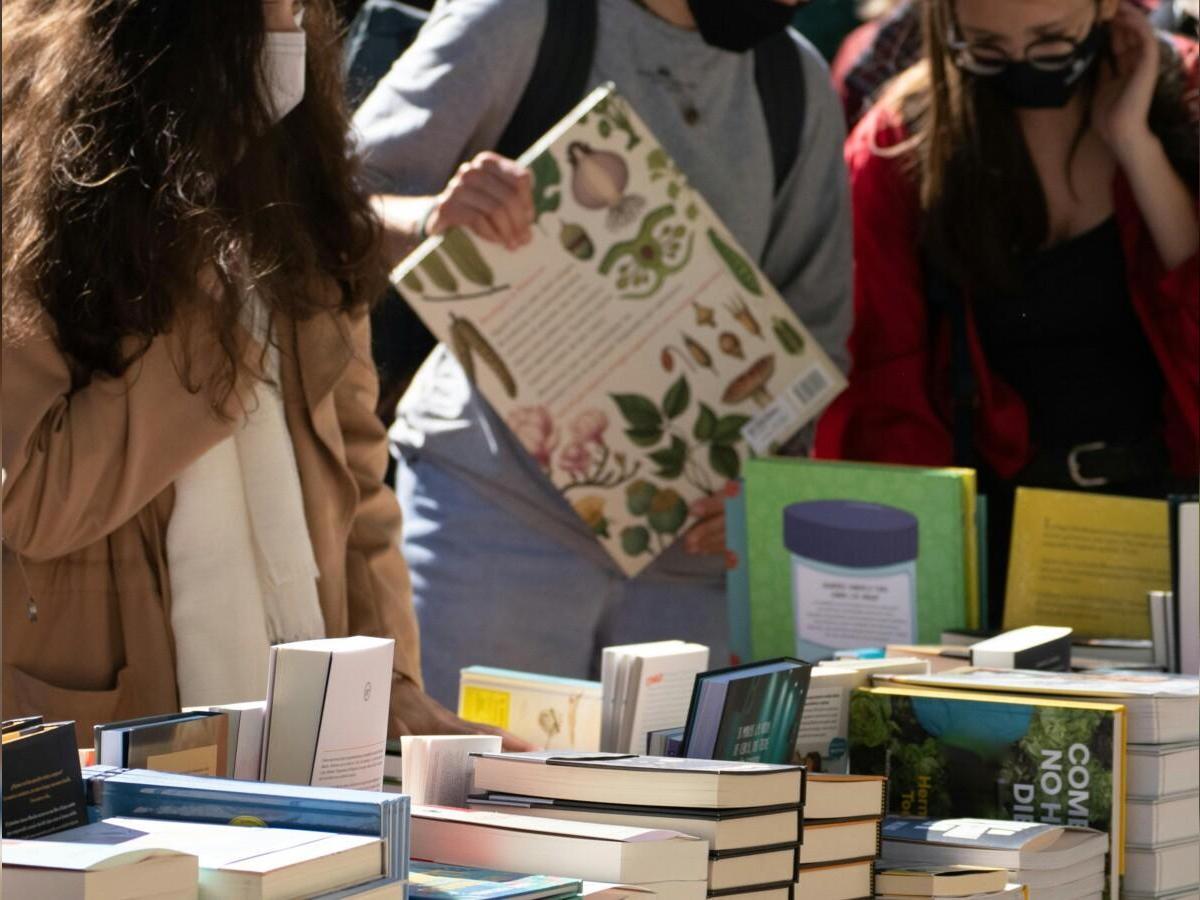 Salon du livre Lire à la plage Place de Normandie Hauteville-sur-Mer 2026-08-04