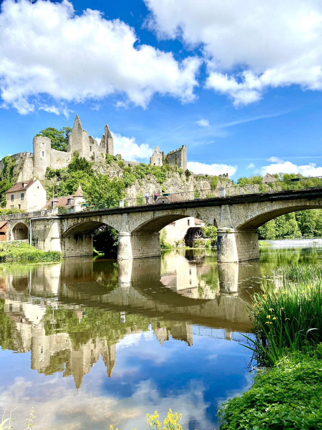 Sentier GR100 -Angles-sur-l&rsquo;Anglin/Poitiers Angles-sur-l&rsquo;Anglin Vienne