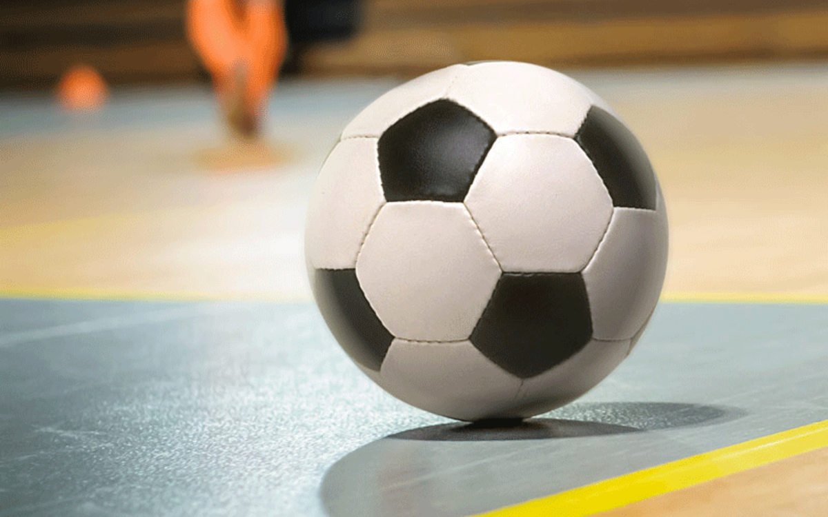 Soirée Football – Paris Saint-Germain vs Bayern Munich – Diffusion Grand Ecran Centre Paris Anim&rsquo; Jacques Bravo Paris