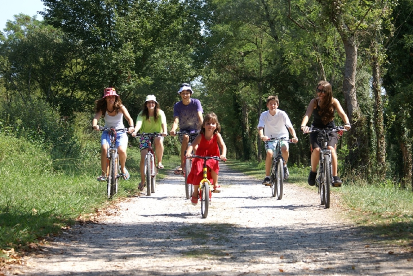 Sortie vélo sur la voie verte Le Savoir Partagé Salies-de-Béarn