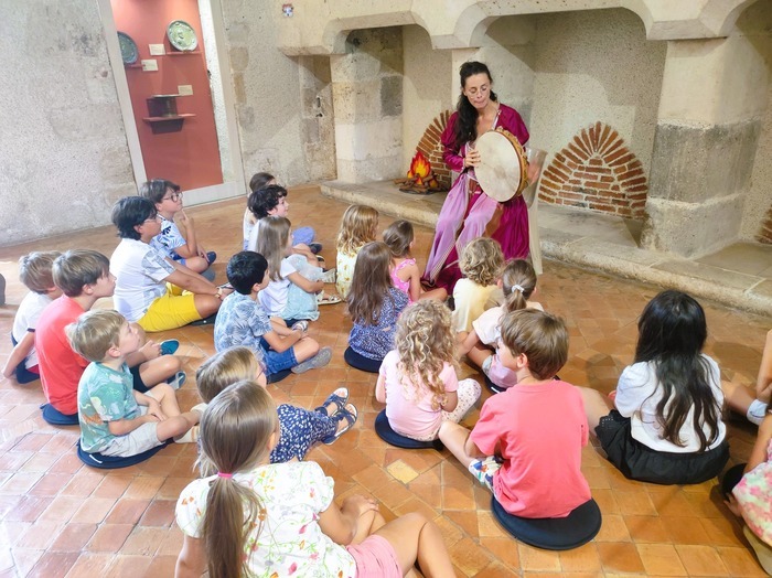 Spectacle conte aux médiévales de Sauveterre de Guyenne sauveterre de guyenne Sauveterre-de-Guyenne