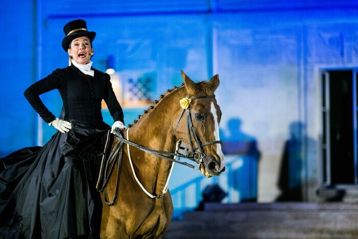 Spectacle « La Cantatrice Cavalière » MUDO - musée de l'Oise Beauvais