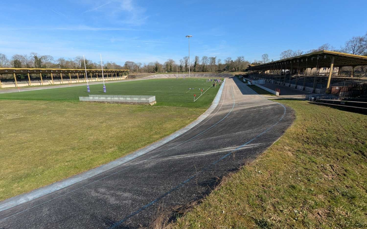Sport Séniors en Plein Air : Apprentissage du vélo par le Comité Départemental de Cyclotourisme de Paris 75 Stade, vélodrome Jacques Anquetil PARIS