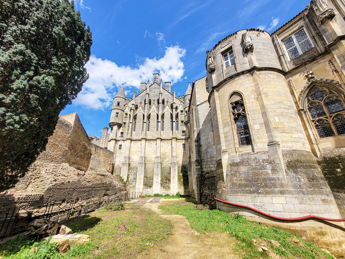 Square en chantier, Le Palais, Poitiers