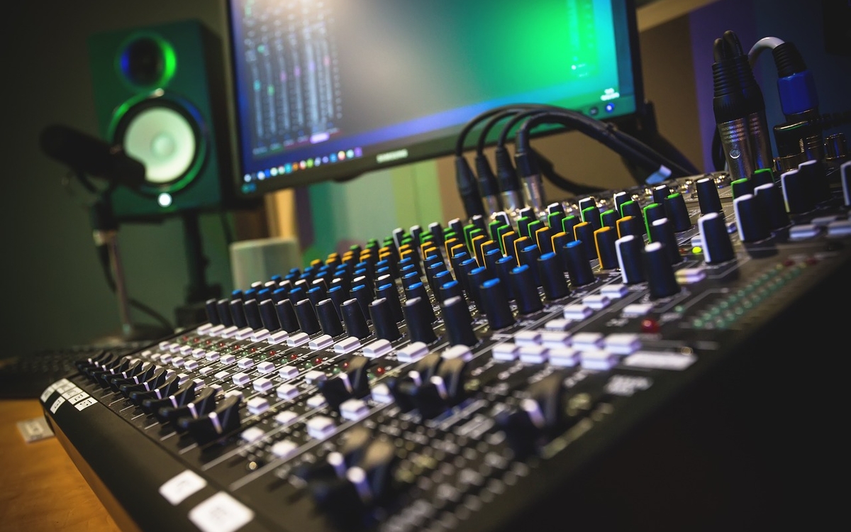 Stage de Musique Assistée par Ordinateur (MAO) Centre Paris’ Anim Binet PARIS