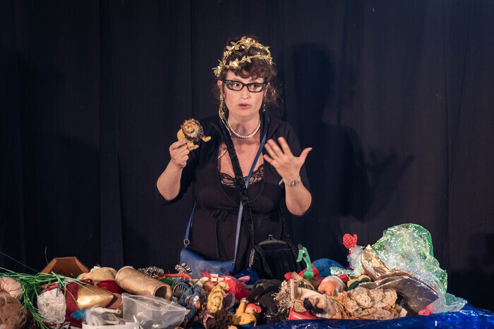 Théâtre d&rsquo;objets : Mythologie tome I, Jardin archéologique du musée de la Romanité, Nîmes