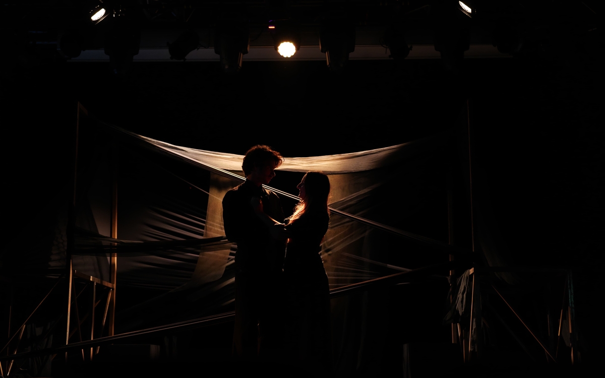 Théâtre – « Je t’embrasse comme je t&rsquo;aime » Mairie de Paris Centre PARIS