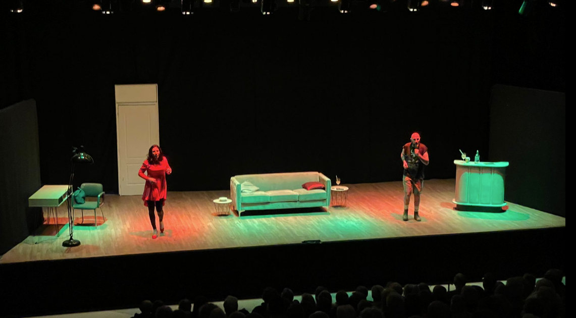 THÉÂTRE LA CHAMBRE MANDARINE Salle Communale Saint Exupéry Sainte-Marie-la-Mer