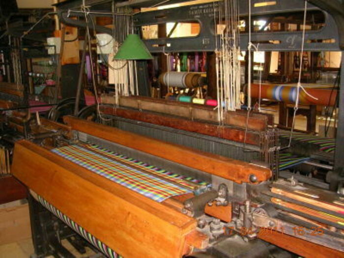 Tissage de la mémoire du passé, Musée de tissage, Chauffailles