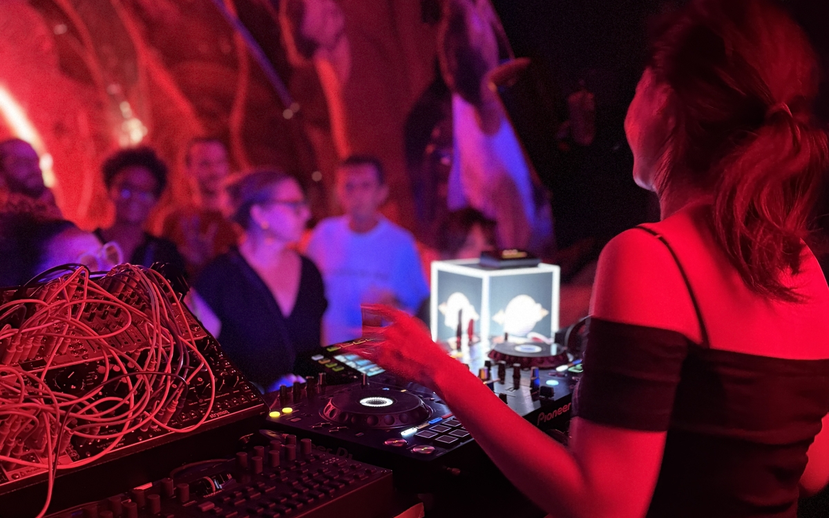 UNBOX, early party électro à Paris 211 Paris