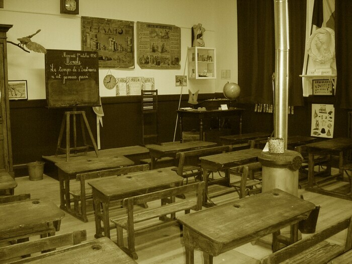 Une classe d'antan Musée des écoles Lille