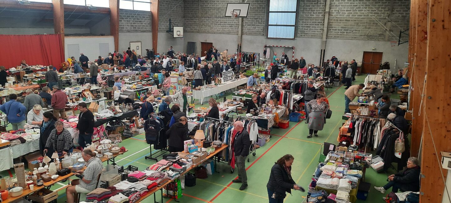 Vide Grenier  Grandcamp-Maisy