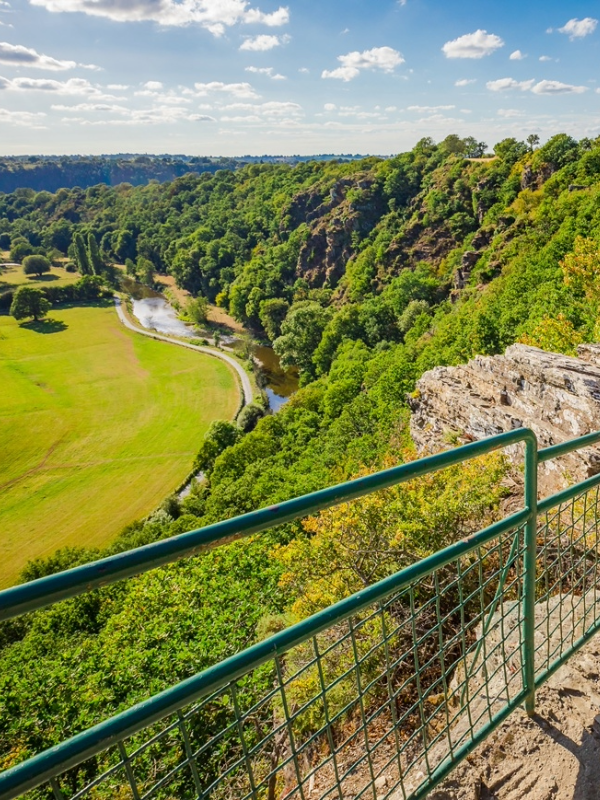 Village de fées et de lutins, une autre histoire des Roches de Ham  Condé-sur-Vire