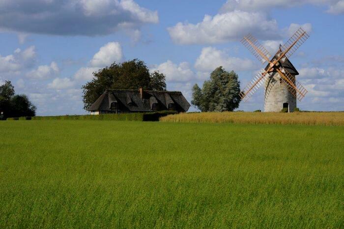 Visite audio-guide du moulin moulin à vent hauville 27350 Hauville
