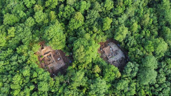 Visite commentée du sanctuaire de Mancey, Parking du Col du Navois, Nanton