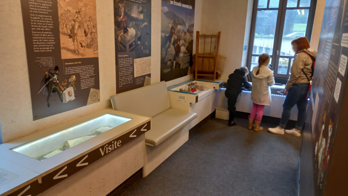 Visite de la Vieille Douane de Châtel La Vieille Douane de Châtel Châtel