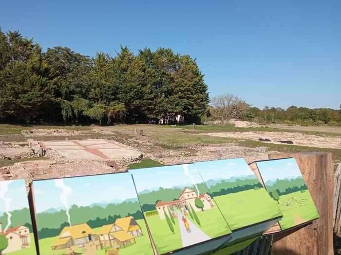 Visite de la villa gallo-romaine à Saint-Saturnin-du-Bois, Jardin végétalisé du site archéologique, Saint-Saturnin-du-Bois