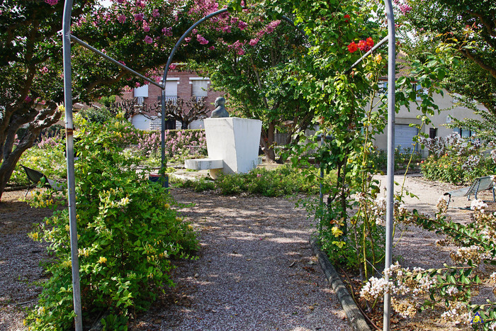 Visite du square de la Cité du Maroc Square du Maroc Moissac