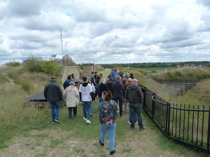 Visite guidée des extérieurs du Fort des Dunes, Fort des Dunes, Leffrinckoucke
