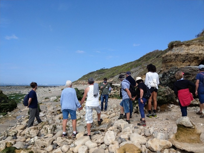 Visite guidée des falaises des Roches noires – Pointe du Heurt, Départ depuis le Club Nautique de Trouville-Hennequeville, Trouville-sur-Mer