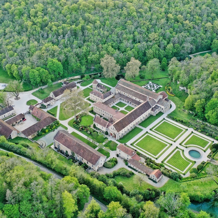 Visite guidée des jardins de l&rsquo;abbaye de Fontenay, Abbaye de Fontenay, Marmagne