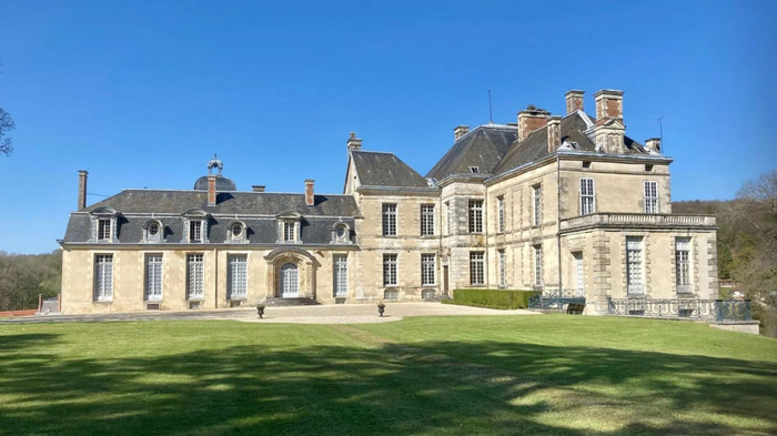 Visite guidée du château de Cirey, protégé au titre des monuments historiques, Parc du château de Cirey-sur-Blaise, Cirey-sur-Blaise
