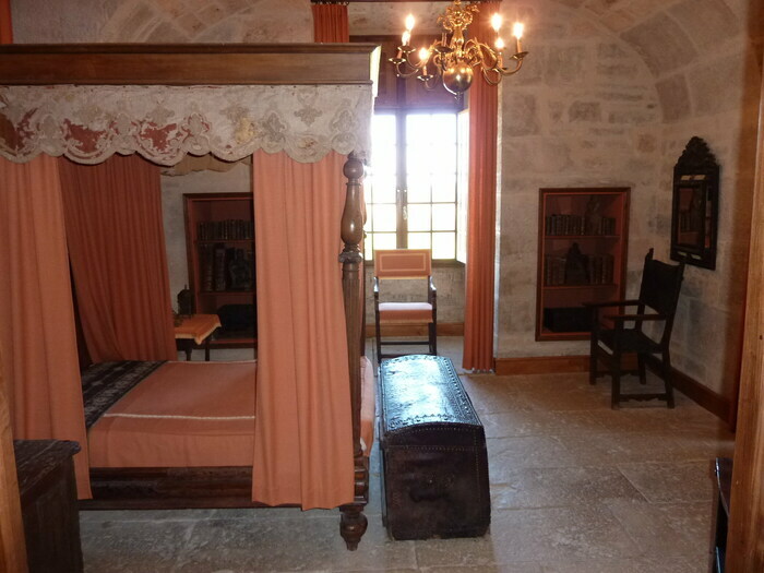 Visite guidée du château de la Reine Margot, CHATEAU DE LA REINE MARGOT A SAINT PROJET 82160, Saint-Projet