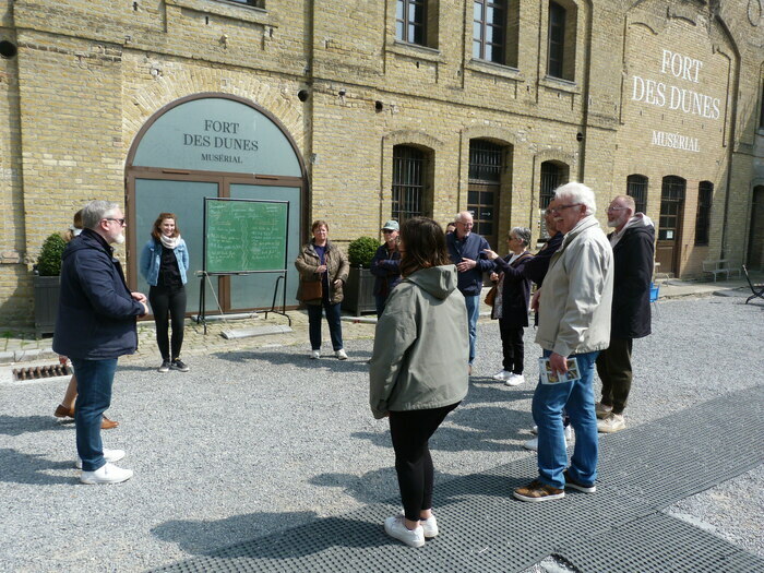 Visite guidée du Fort des Dunes en langue des signes, Fort des Dunes, Leffrinckoucke