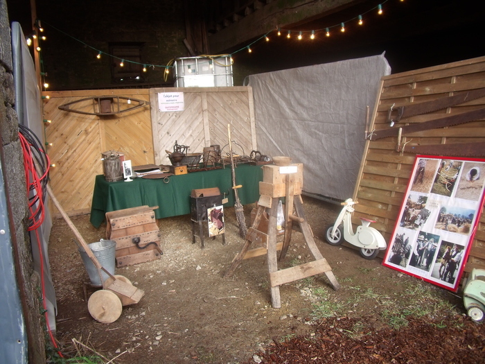 Visite guidée d&rsquo;une exposition d&rsquo;objets anciens liés à la vie rurale de la première moitié du XXème siècle, La Veillerie, La Selle-en-Luitré