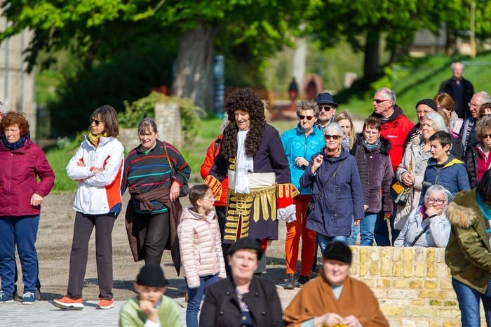 Visite guidée en compagnie de Monsieur Vauban Embarcadère Vauban Promenade Gravelines
