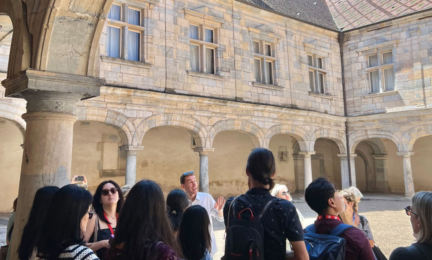Visite guidée Il était une fois Besançon (sans dégustation) Maison natale Victor Hugo Besançon