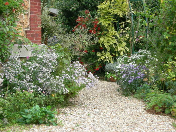 Visite guidée : jardin romantique et poésie florale, Jardin romantique, Beaumont-le-Roger