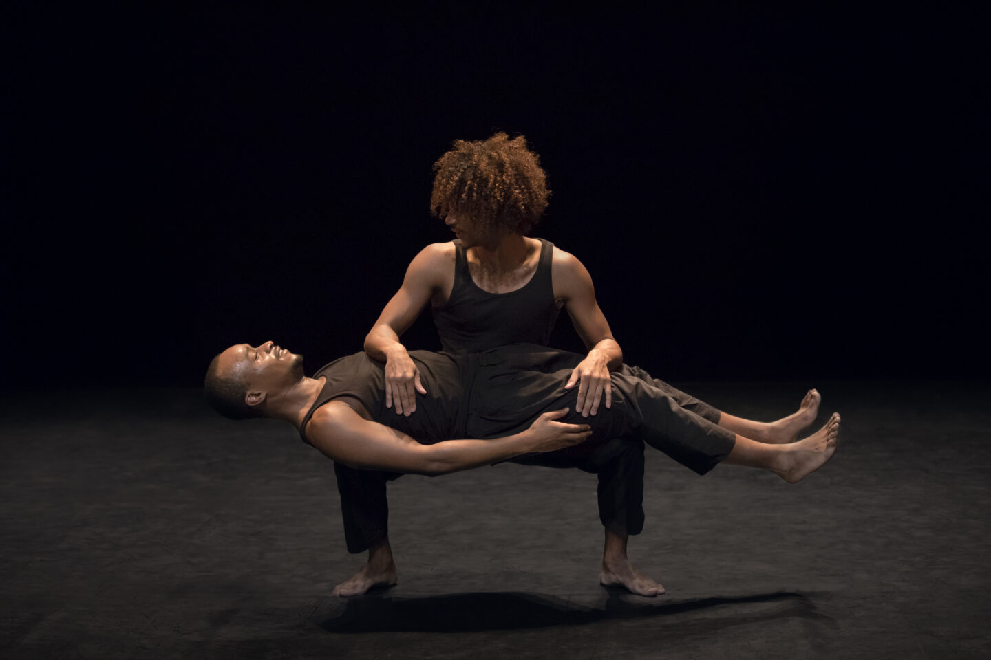 Yës Salle du pressoir La Chapelle-de-Guinchay