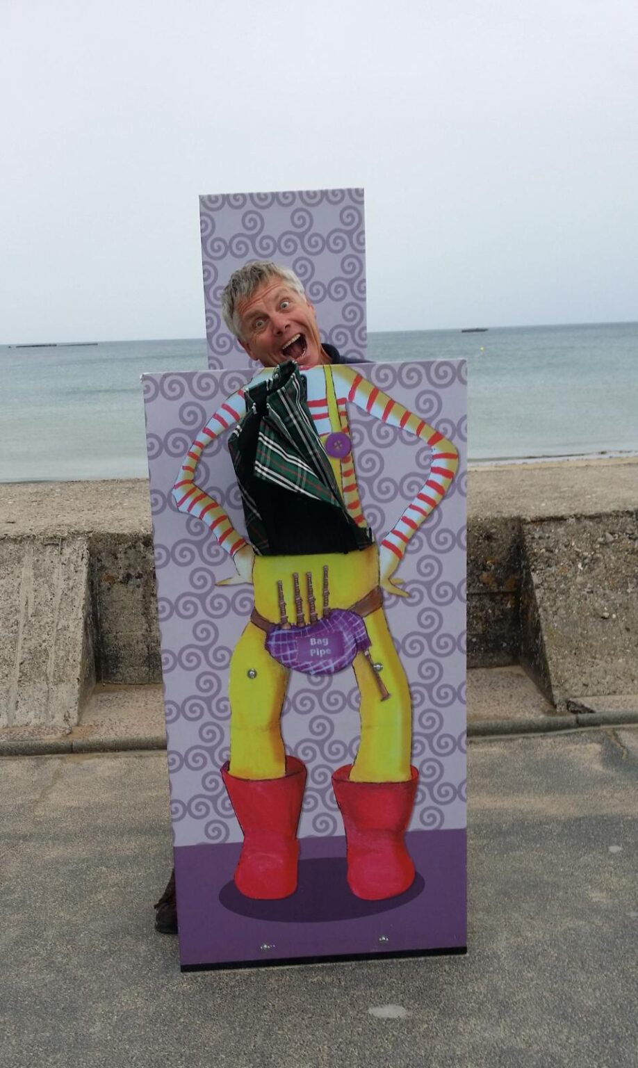 Animation Mystères du Dessous du Kilt Place du 6 juin Arromanches-les-Bains