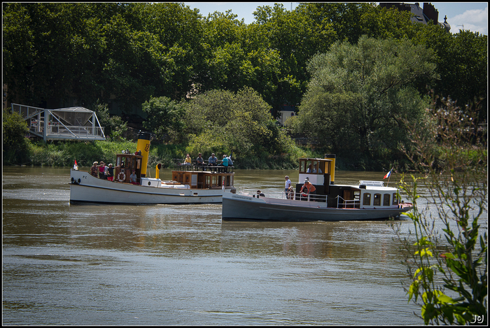 Balades sur l'Erdre à bord de bateaux du patrimoine Ponton Lechalas Nantes