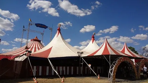 Cirque Francotelli  Saint-Jean-du-Bruel 2026-07-15