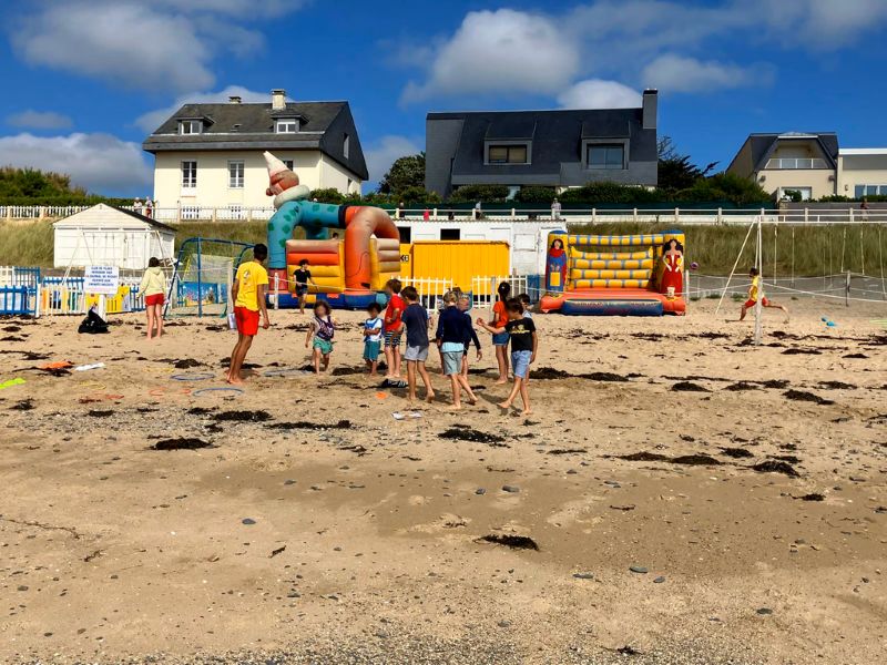 Club de plage Les Mouettes 2 Avenue de la Pierre Herpin Jullouville 2026-07-06