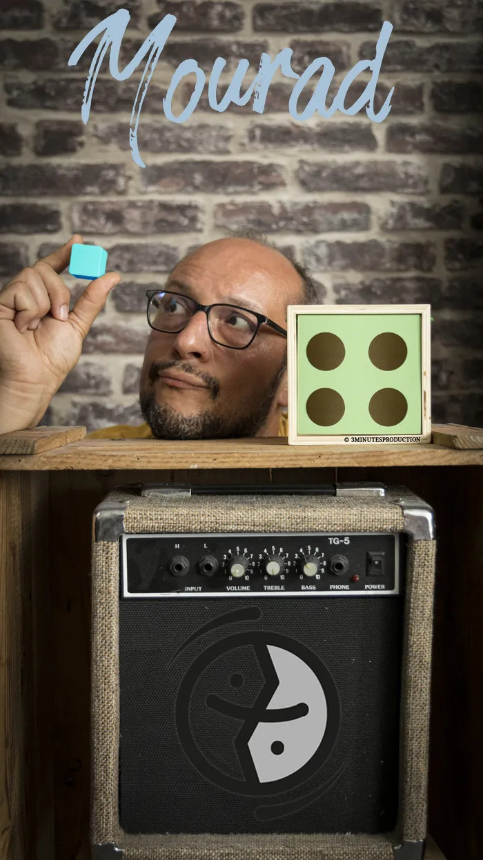 Concert acoustique de Mourad dans un jardin à Doucelles – 25 juillet, Jardin à la campagne (et sa scène), Doucelles