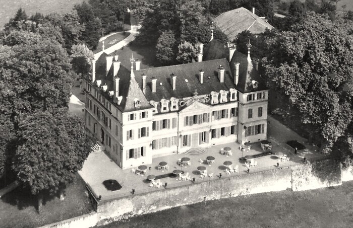 Conférence "Le Château de Divonne-les-Bains – Maison Verte et Patrimoine en Danger" par Jacques Pierron Salle de la blanchisserie Divonne-les-Bains