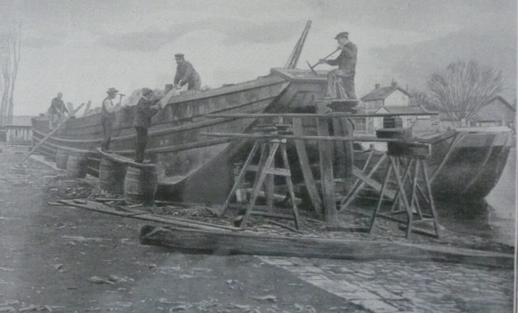 Conférence transmettre les savoir-faire ligériens les mariniers Rue du Général de Gaulle Cosne-Cours-sur-Loire