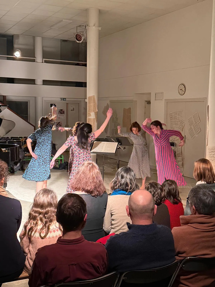 Danse hypnotique avec Aurore au Jardin à Tison, Poitiers – 4 juillet, Jardin à Tison, Poitiers