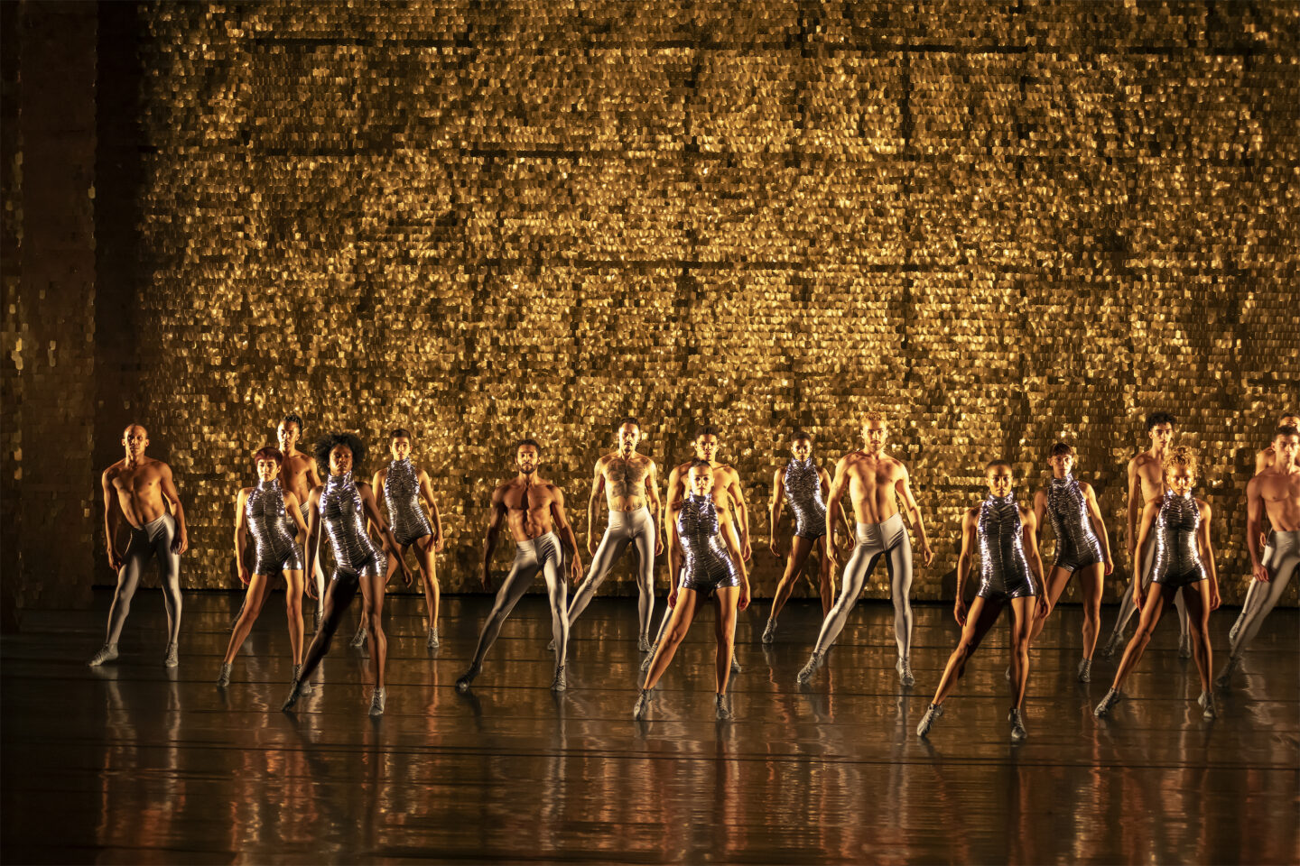 Danse Piracema et Gira Grupo Corpo Théâtre Olympia Arcachon