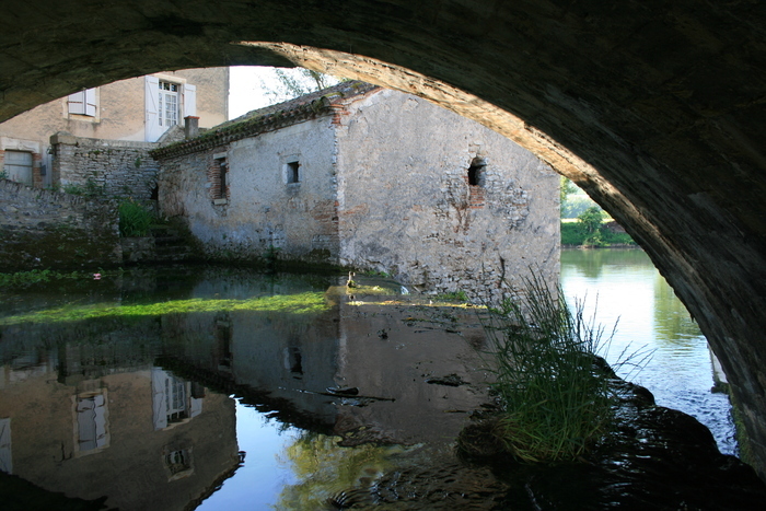 De la Tour au Moulin de Laroque-des-Arcs, église de Laroque-des-Arcs, Bellefont-La Rauze, Bellefont-La Rauze