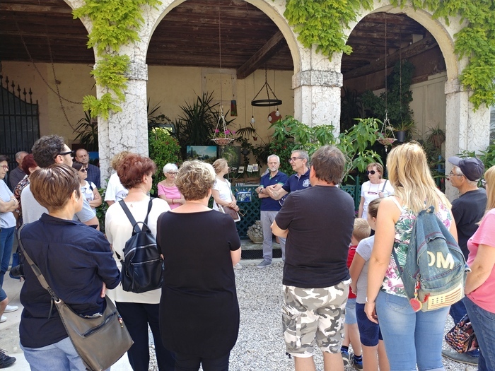 Découverte du jardin : vue, odorat,, Giardino di casa Biasi, Caprino Veronese