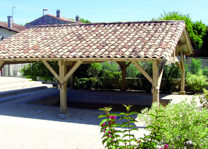 Découverte guidée de quelques monuments de Caychac Lavoir de Caychac Blanquefort