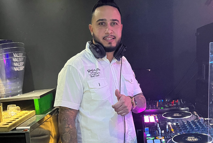 DJ CHIVI · REGGAETON, SALSA, MERENGUE, BACHATA, Chat Noir, Carouge GE