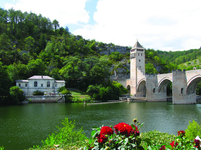 Du pont Valentré à la Maison de l’eau, Pont Valentré, Cahors