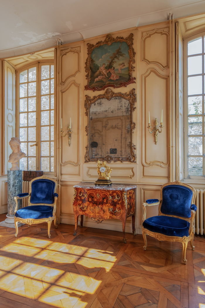 Exposition de mobilier et d’objets d’art, Hôtel de l’orangerie, Alençon