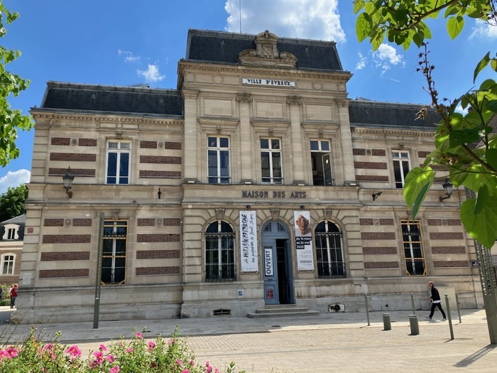 Exposition : Mise en oeuvre Maison des Arts Solange Baudoux Évreux